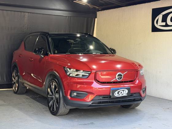 VOLVO XC40 P8 RECHARGE ELECTRIC BEV PURE AWD VOLVO XC40 P8 RECHARGE ELECTRIC BEV PURE AWD